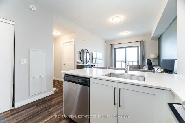 Additional image 11 of 15 Queen St Unit 710