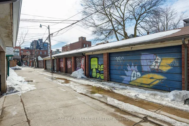 Additional image 49 of 21 Macdonell Ave