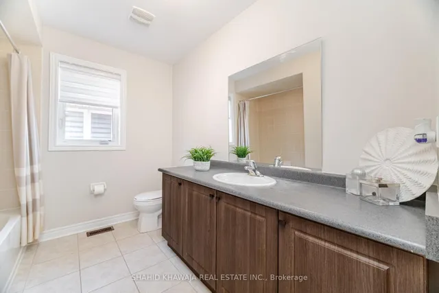 Additional image 35 of 501 Bessborough Dr