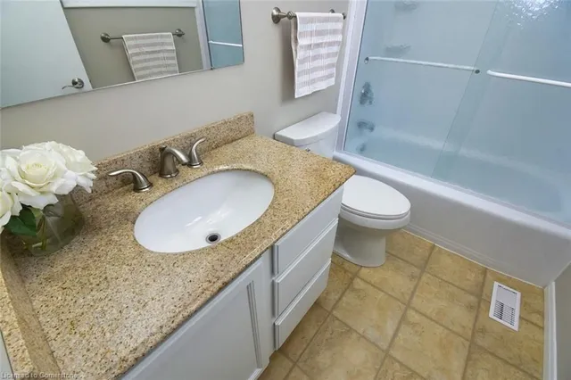 Additional image 33 of 127 Britten Close