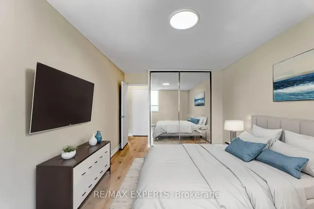 Additional image 5 of 1 Massey Sq Unit 2718