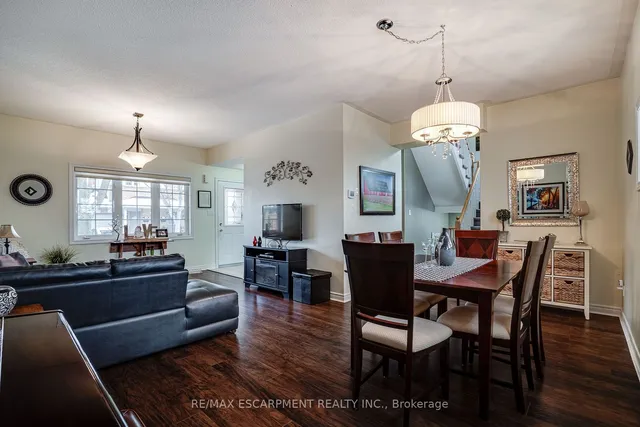 Additional image 12 of 100 Beddoe Dr Unit 27