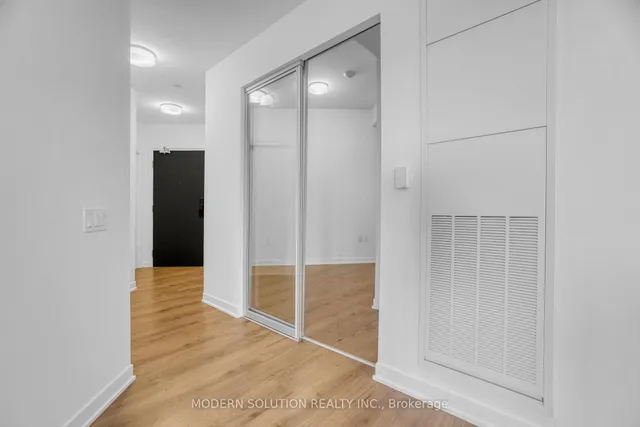 Additional image 21 of 395 Dundas St Unit 501