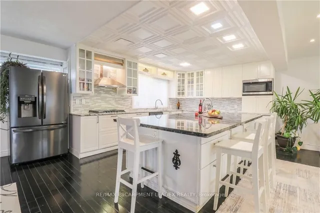 Additional image 13 of 298 SECOND Rd