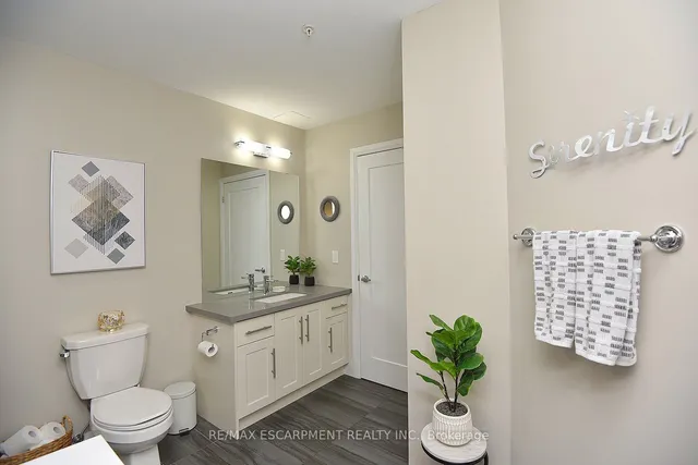 Additional image 26 of 30 Hamilton St Unit 605