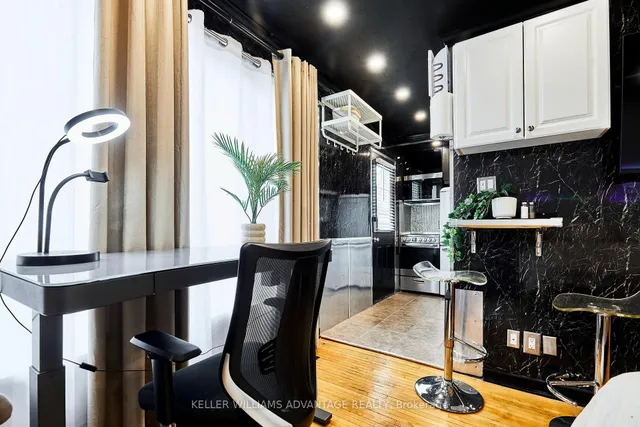 Additional image 19 of 9 Chapman Ave