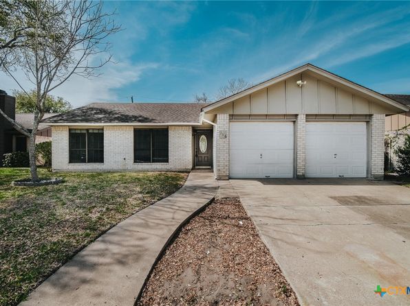 Property image for 216 Londonderry Dr, Victoria, TX 77901