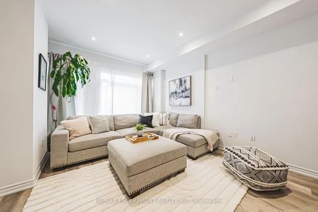 Additional image 13 of 61 Soho St Unit 134