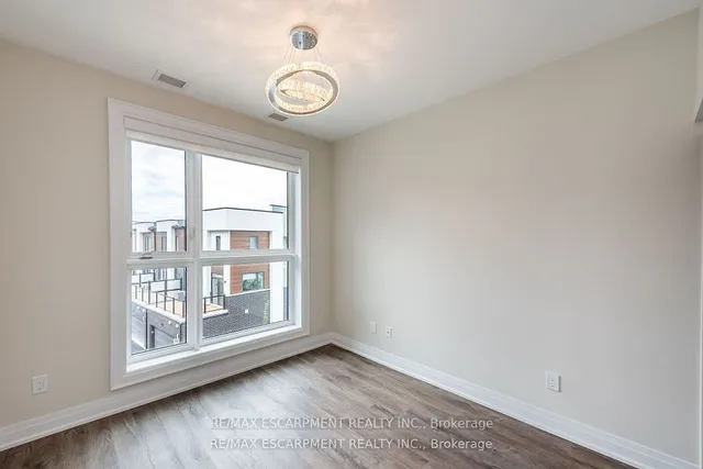 Additional image 19 of 50 Kaitting Tr Unit 303