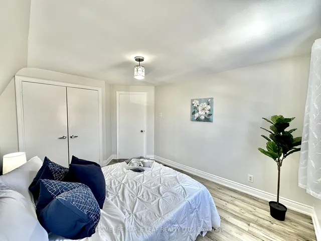 Additional image 21 of 7 Lowes Ave