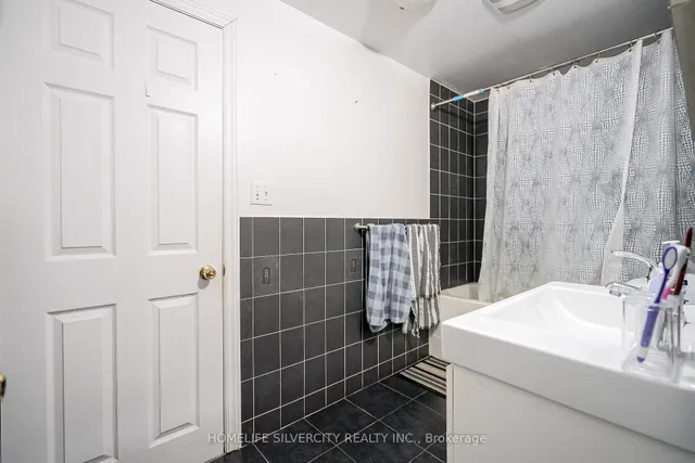 Additional image 6 of 72 Brookland Dr