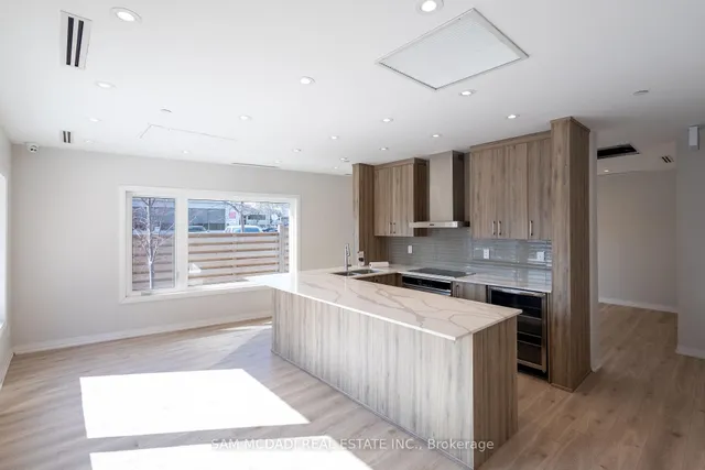 Additional image 19 of 402 The East Mall N/A Unit 220