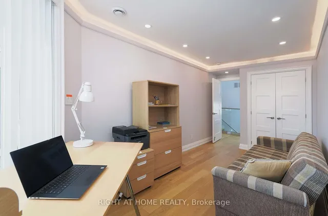 Additional image 29 of 2981A Bloor St