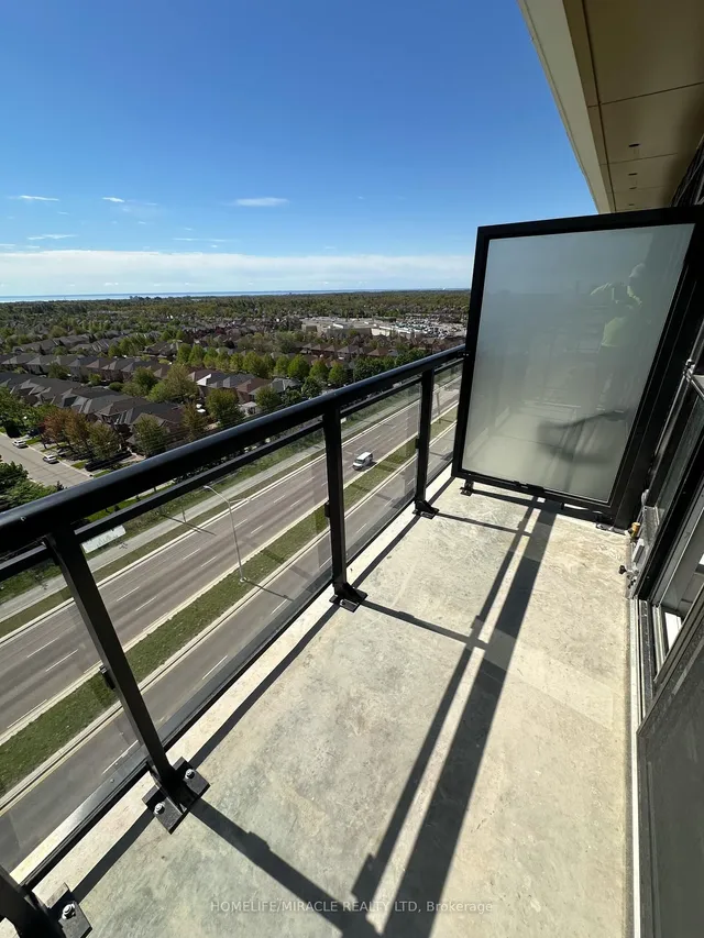 Additional image 16 of 405 Dundas St Unit PH15