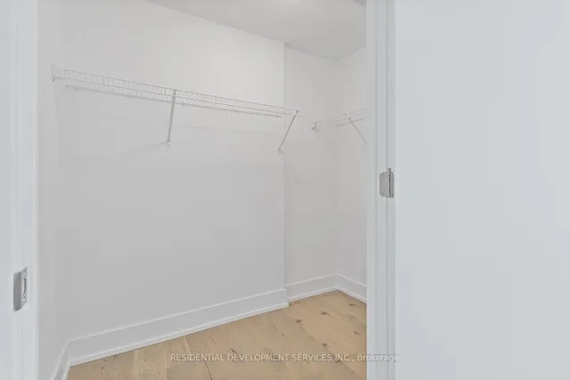 Additional image 10 of 3100 Keele St Unit 508