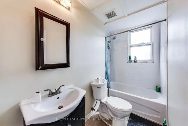 Additional image 17 of 208 EAST Ave