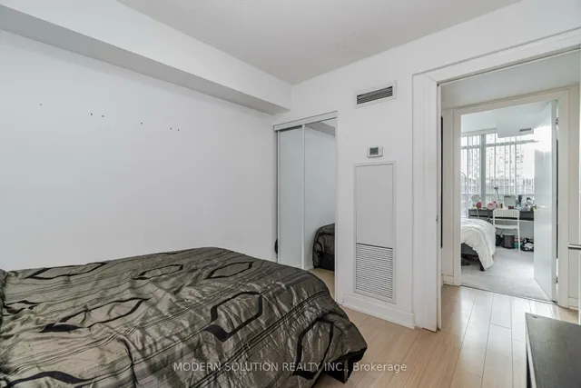 Additional image 19 of 10 Capreol Crt Unit 925