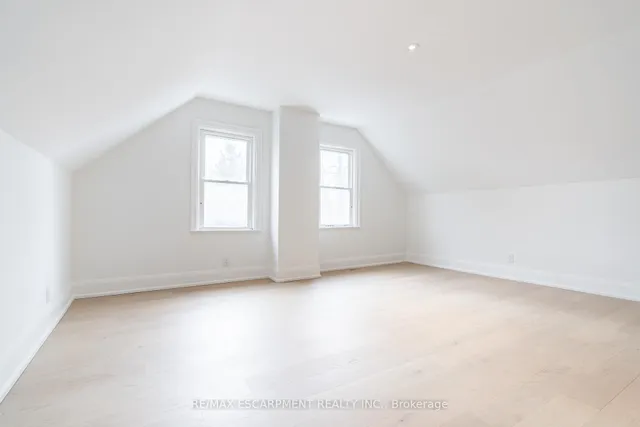 Additional image 46 of 302 Carlisle Rd