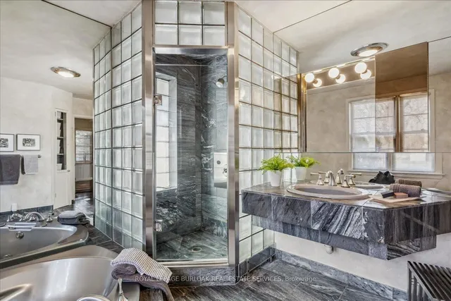 Additional image 20 of 607 Hurd Ave