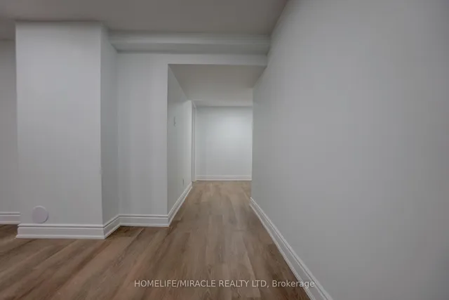 Additional image 30 of 41 Grande Ave