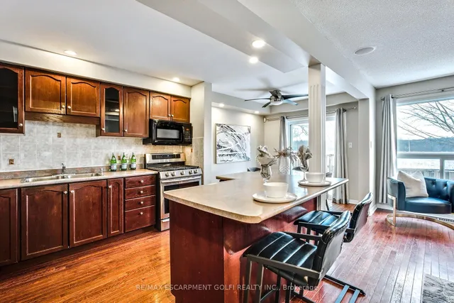 Additional image 10 of 800 Paramount Dr Unit 31