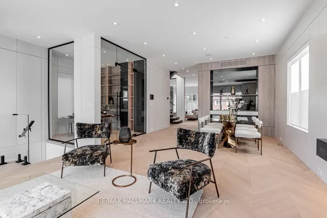 Additional image 4 of 37 Rowley Ave