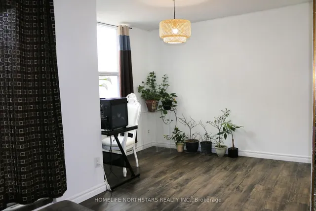 Additional image 9 of 3 Lisa St Unit 309