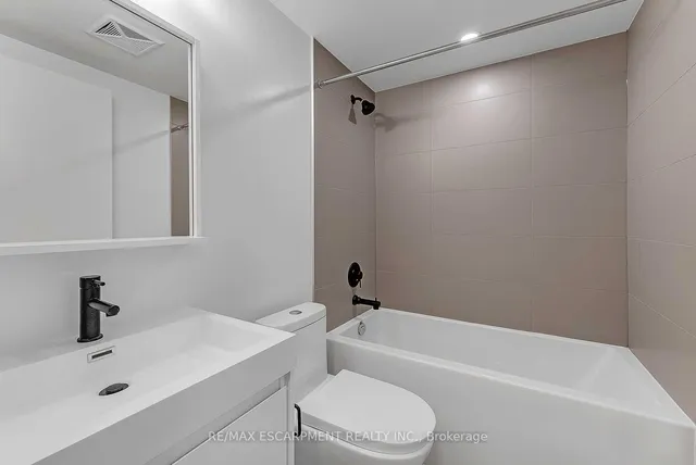 Additional image 16 of 2 Augusta Ave Unit 204