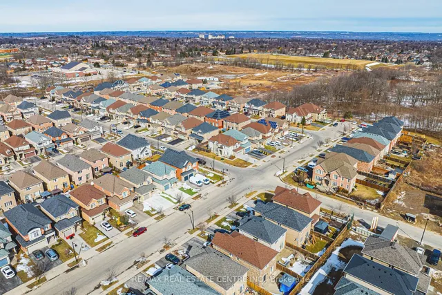 Additional image 45 of 107 Hazelton Ave