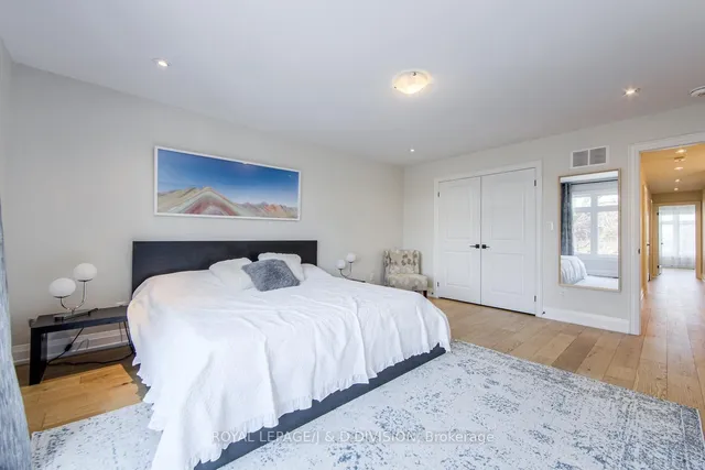 Additional image 24 of 76 Twenty Ninth St