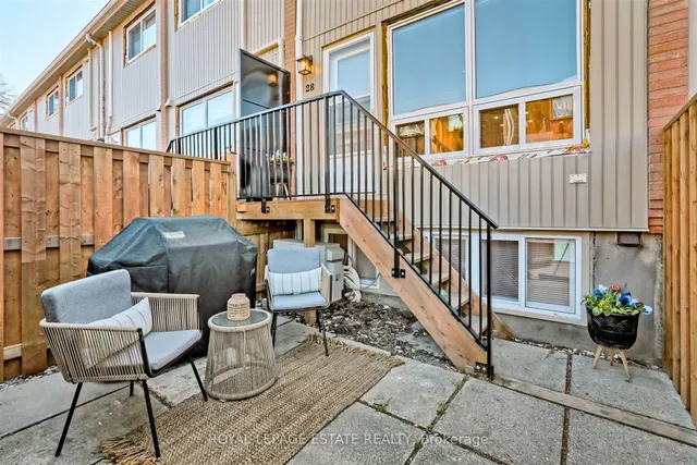 Additional image 21 of 1209 Queen St Unit 28