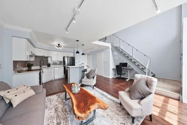 Additional image 4 of 250 Manitoba St Unit 837