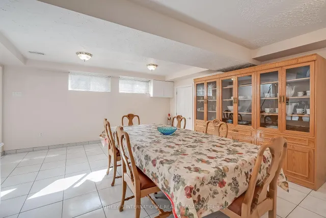 Additional image 24 of 160 Spenvalley Dr