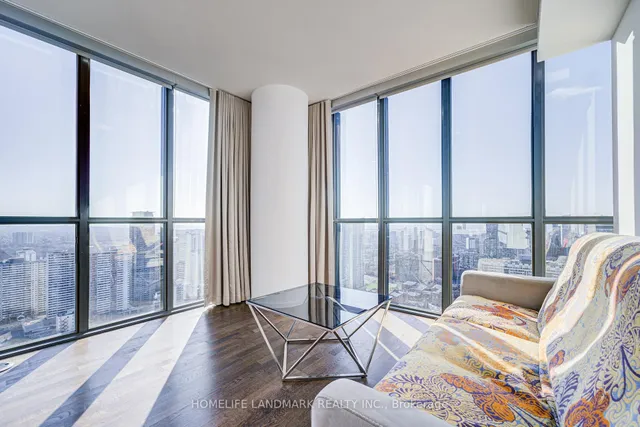 Additional image 30 of 101 Charles St Unit 3701