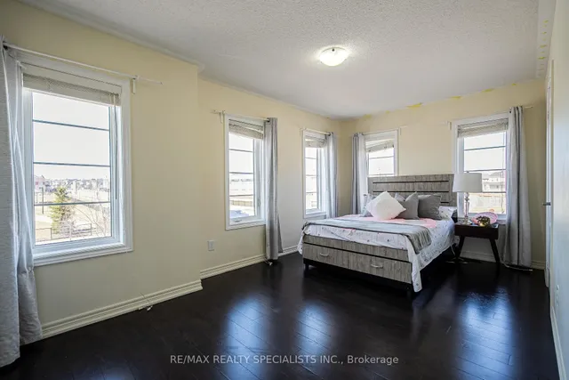 Additional image 7 of 49 Squire Ellis Dr