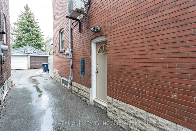 Additional image 36 of 21 Marlee Ave