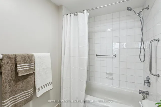 Additional image 29 of 8 Lisa St Unit PH2907