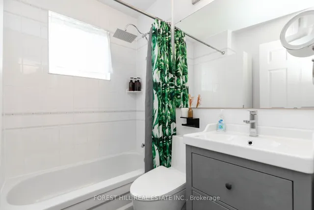 Additional image 11 of 300 Seaton St