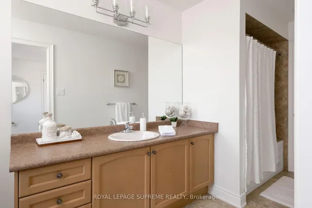 Additional image 36 of 532 Amarone Crt