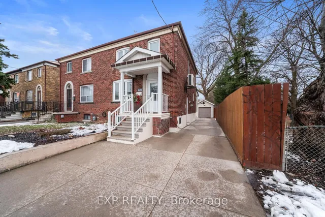 2067 Eglinton Ave