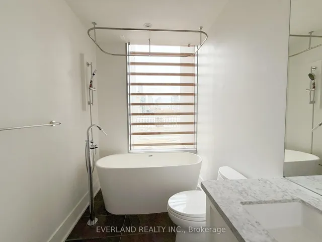 Additional image 18 of 39 Queens Quay Unit 840