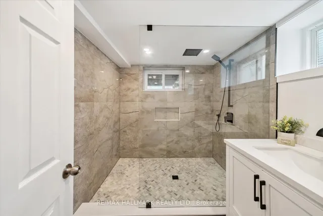 Additional image 32 of 17 Marsh Rd