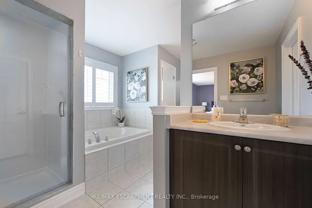 Additional image 22 of 300 Crafter Cres