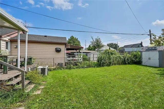 Additional image 23 of 174 Grace Ave