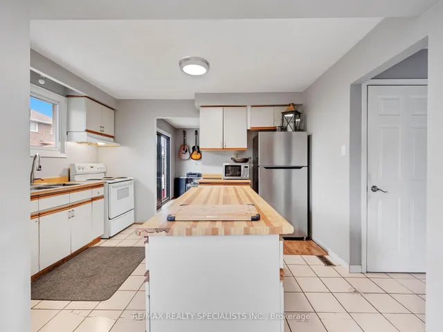 Additional image 12 of 19 Blenheim Dr