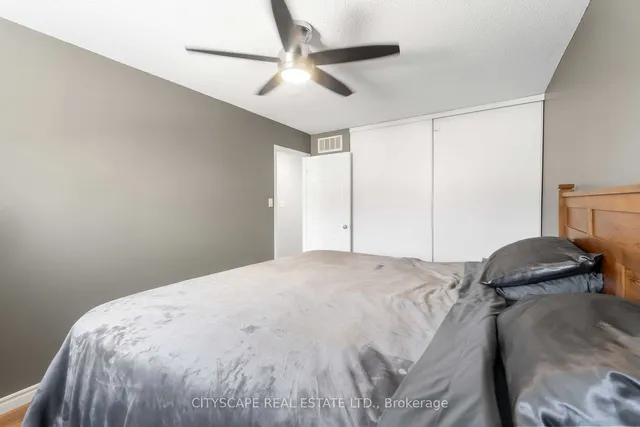 Additional image 27 of 76 Frances Ave Unit 14