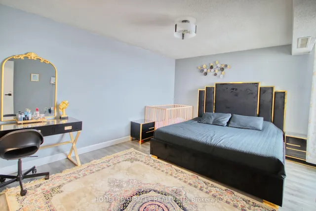 Additional image 11 of 150 Neptune Dr Unit Ph-2