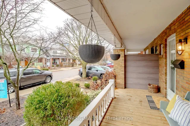 Additional image 5 of 149 Queensdale Ave