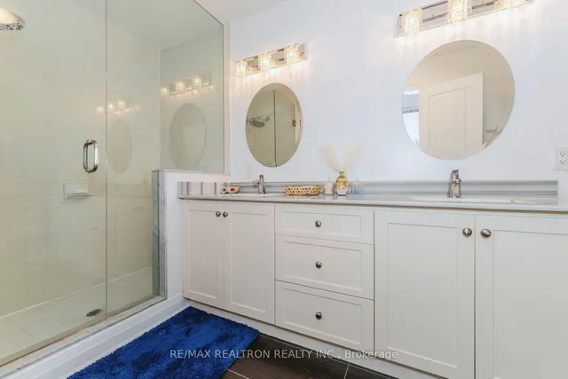 Additional image 22 of 2833 St. Clair Ave