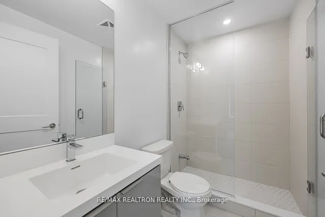 Additional image 21 of 25 Holly St Unit 710